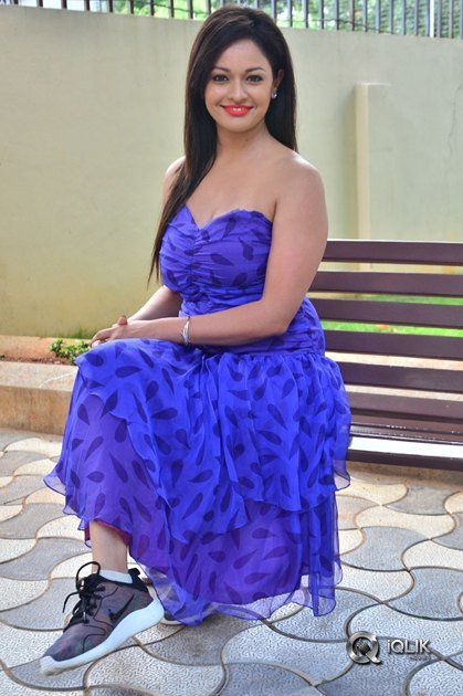 Pooja-Kumar-At-PSV-Garuda-Vega-Movie-Teaser-Launch